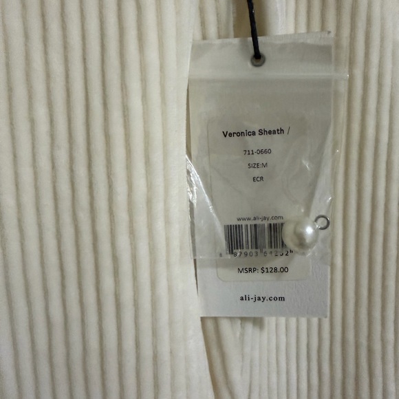 ALI & JAY velvet dress - Picture 6 of 8